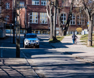 Koronawirus w Trójmieście. Zostań w domu - apeluje policja przez megafony i drony [ZDJĘCIA]