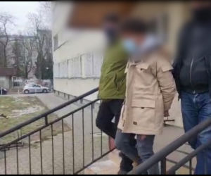 Podawał się za wnuczka, chciał wyłudzić 120 tys. zł. 13-latek w rękach policji