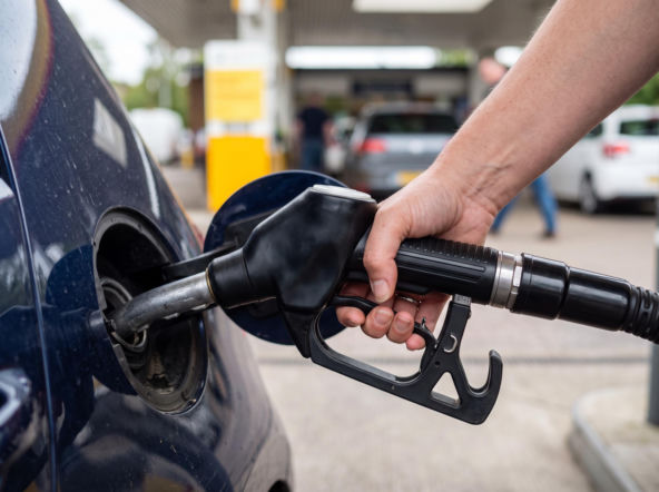 Hurtowe ceny paliw 16.07.2026. Kolejna fala drastycznych podwyżek w rafineriach, diesel ostro w górę