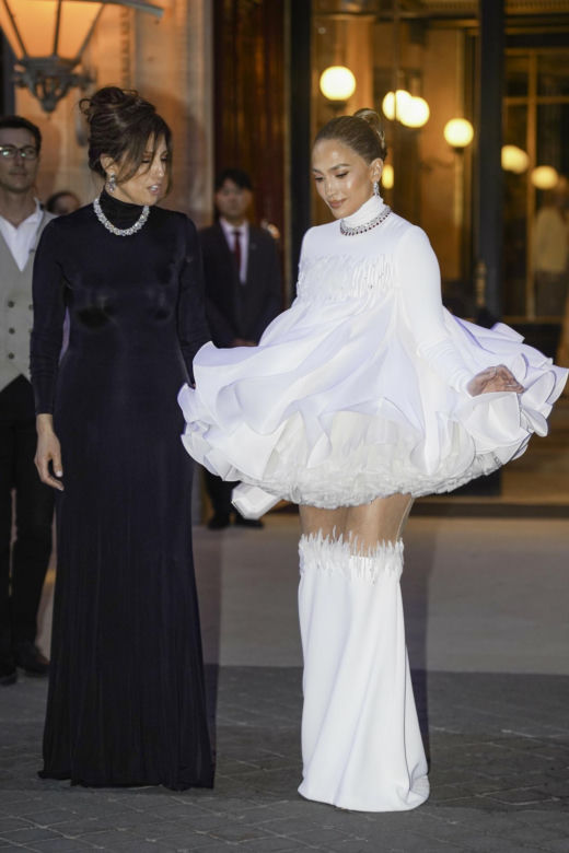 Jennifer Lopez w sukni Stephane'a Rollanda