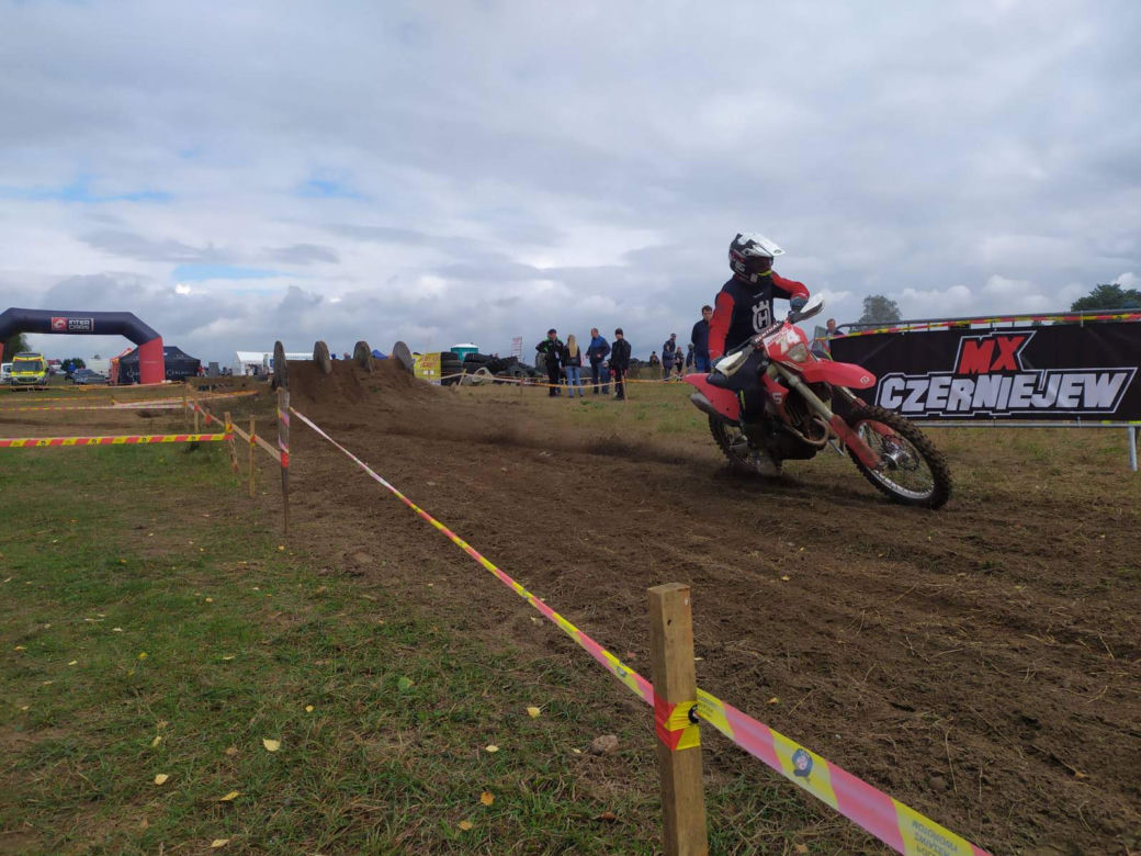 ZOBACZ ZDJĘCIA z III rundy mistrzostw okręgu warszawskiego Cross Country w Czerniejewie