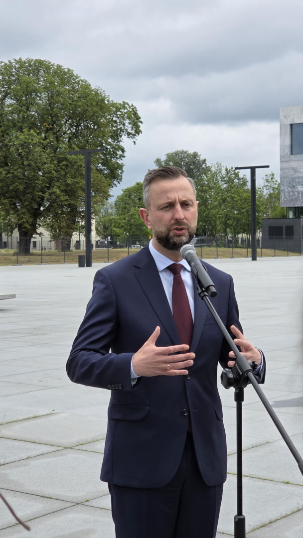 „Budowaliśmy samolot w trakcie lotu z pożarem”. Generał Molenda przechodzi do NATO