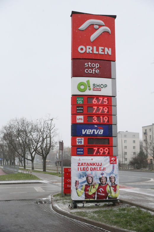 Czy w Polsce paliwo na Orlenie jest najtańsze? Wyniki naszego eksperymentu zaskakują!