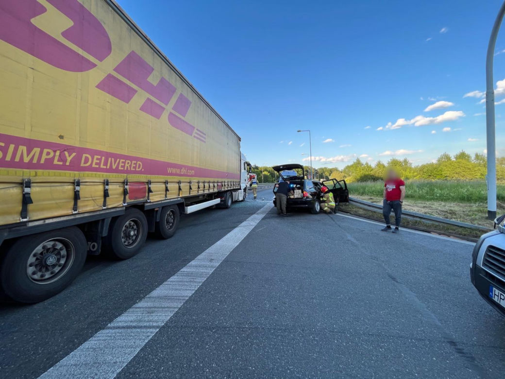 Wypadek na obwodnicy Otmuchowa. To skrzyżowanie budzi grozę! [ZDJĘCIA]