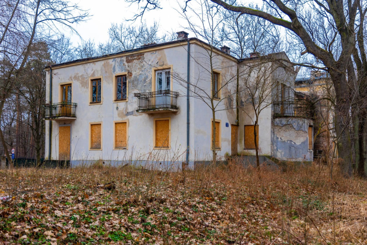 Konstancin-Jeziorna. Opuszczone wille - zobacz zdjęcia rezydencji, które kiedyś zachwycały