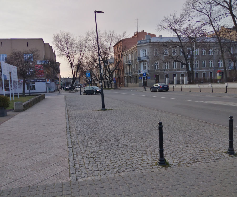Radom: Ile zapłacisz za parkowanie w Strefie Płatnego Parkowania Niestrzeżonego? Sprawdź!Radom: Ile zapłacisz za parkowanie w Strefie Płatnego Parkowania Niestrzeżonego? Sprawdź!