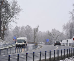 Barierki na S17 przeszkadzają kierowcom