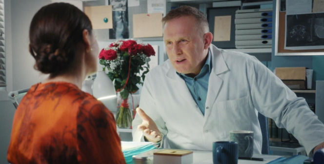 M jak miłość odc. 1921. Joanna (Dominika Sakowicz), Artur Rogowski (Robert Moskwa)