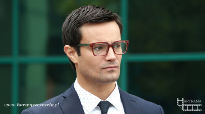 Barwy szczęścia odc. 1400. Oliwier Jakubczyk (Mikołaj Krawczyk)