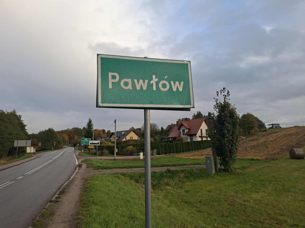 Tragiczny wypadek w Pawłowie. Byk zaatakował kobietę