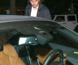 Brooklyn Beckham i Hana Cross