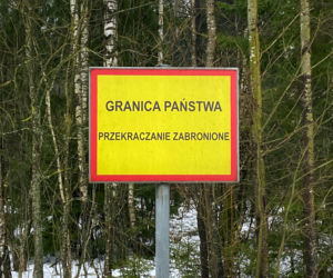 Premier Morawiecki przy granicy polsko-białoruskiej