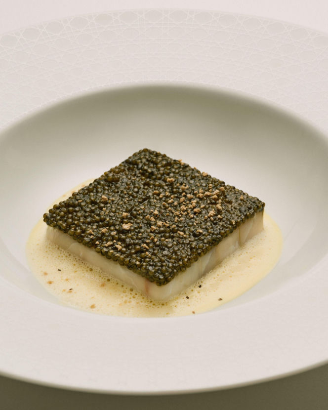 Pierwsza gwiazdka Michelin dla Monsieur Dior – sukces Yannicka Alléno w sercu Paryża