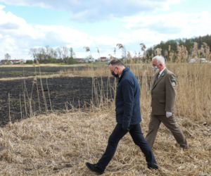 Prezydent nagrodził strażaków, którzy gasili Biebrzański Park Narodowy