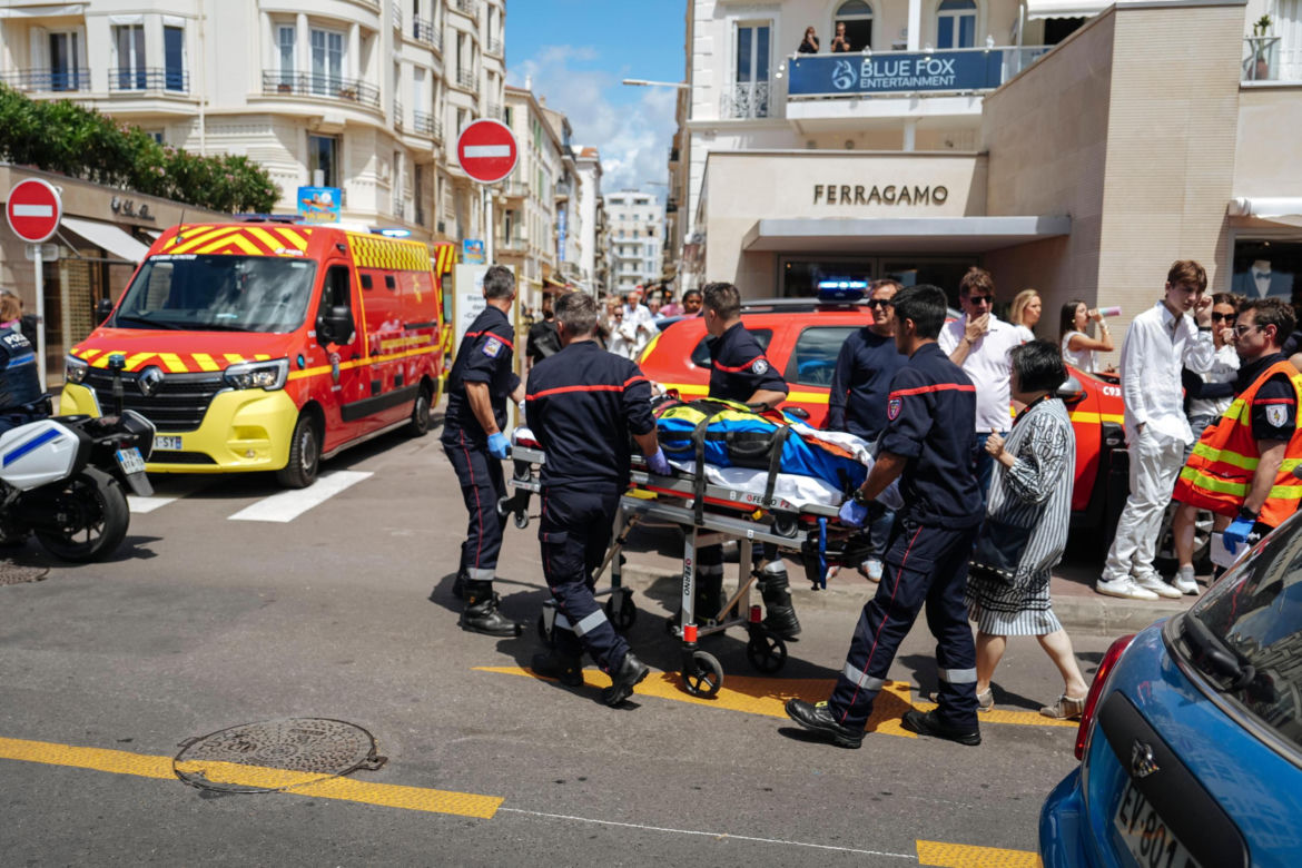 Dramat na festiwalu w Cannes! Producent uderzony przez palmę trafił do szpitala 