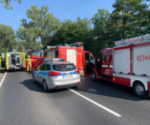 Wypadek pod Gnieznem. Motocyklista reanimowany na drodze