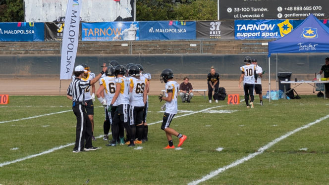 HUNTERS vs KINGS