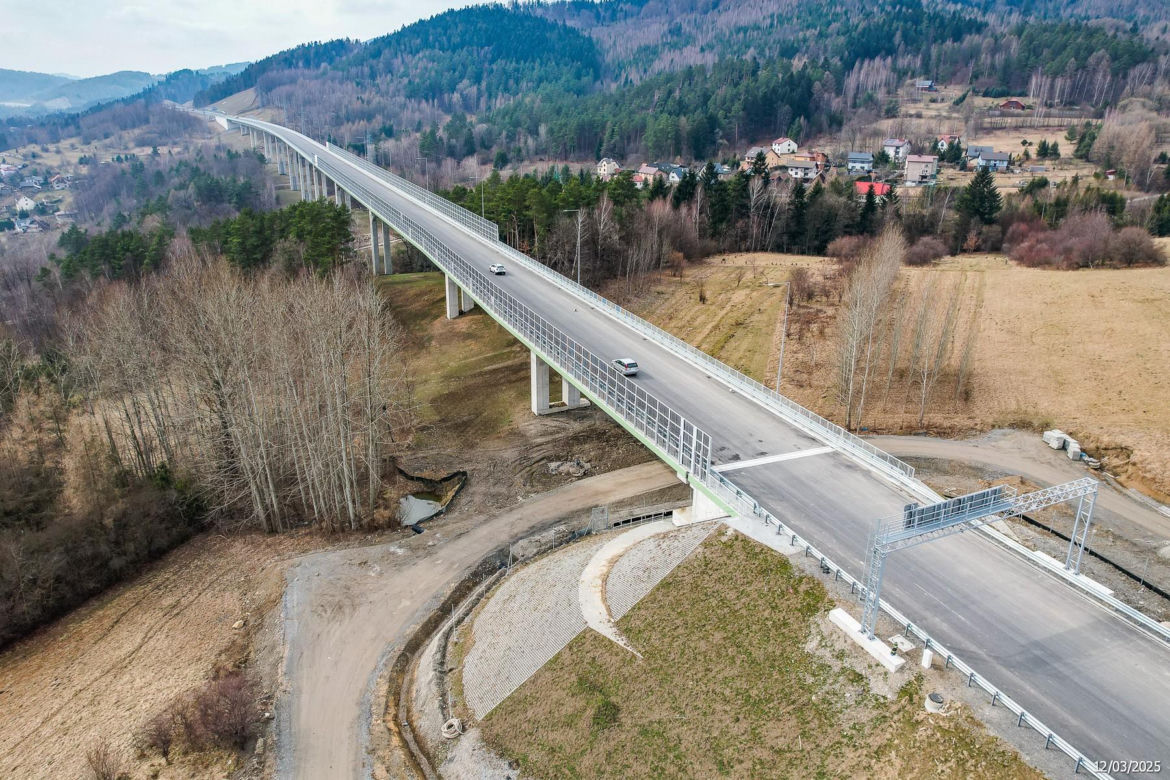 Budowa S1 obejścia Węgierskiej Górki. To jedna z najdroższych i najbardziej malowniczych tras w Polsce
