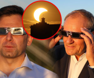 Tusk i Domański ruszyli na „Operację Zaćmienie”. Ale mieli okulary!