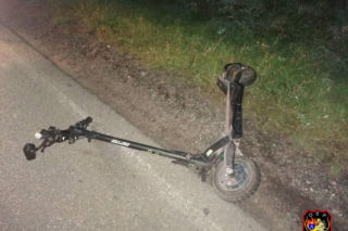 38-latek na hulajnodze zderzył się z samochodem
