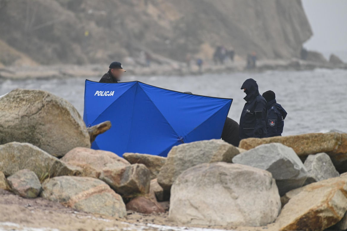 Na plaży w Gdyni znaleziono zwłoki kobiety