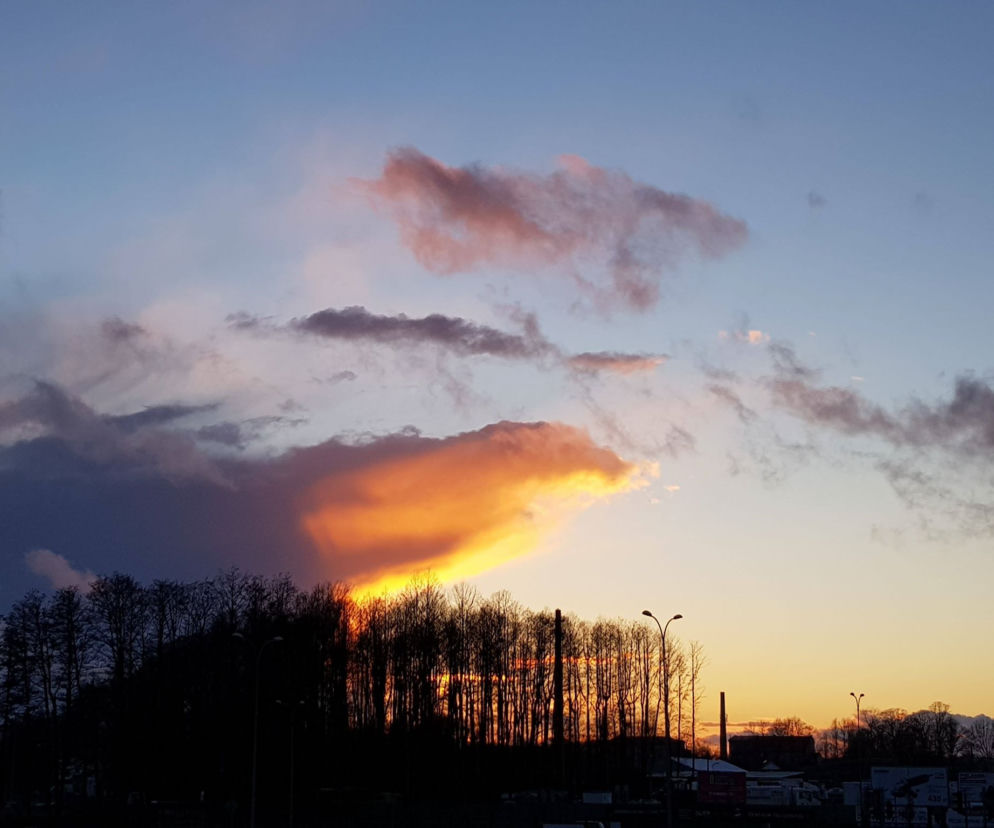 Chmura nadciąga nad osiedle Wygoda [ZDJĘCIE DNIA]