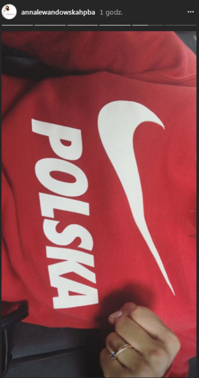 Polskie WAGs kibicują podczas meczu Polska Kolumbia