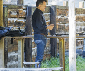 Poseł szykuje się na wojnę