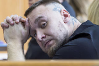 Tatuaże Łukasza Żaka. Co oznaczają? Ta analiza nie zostawia złudzeń
