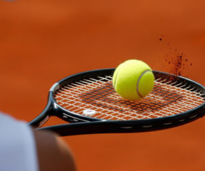 Iga Świątek w 1/8 finału French Open. Czy urodzinowe spotkanie przyniesie zwycięstwo?