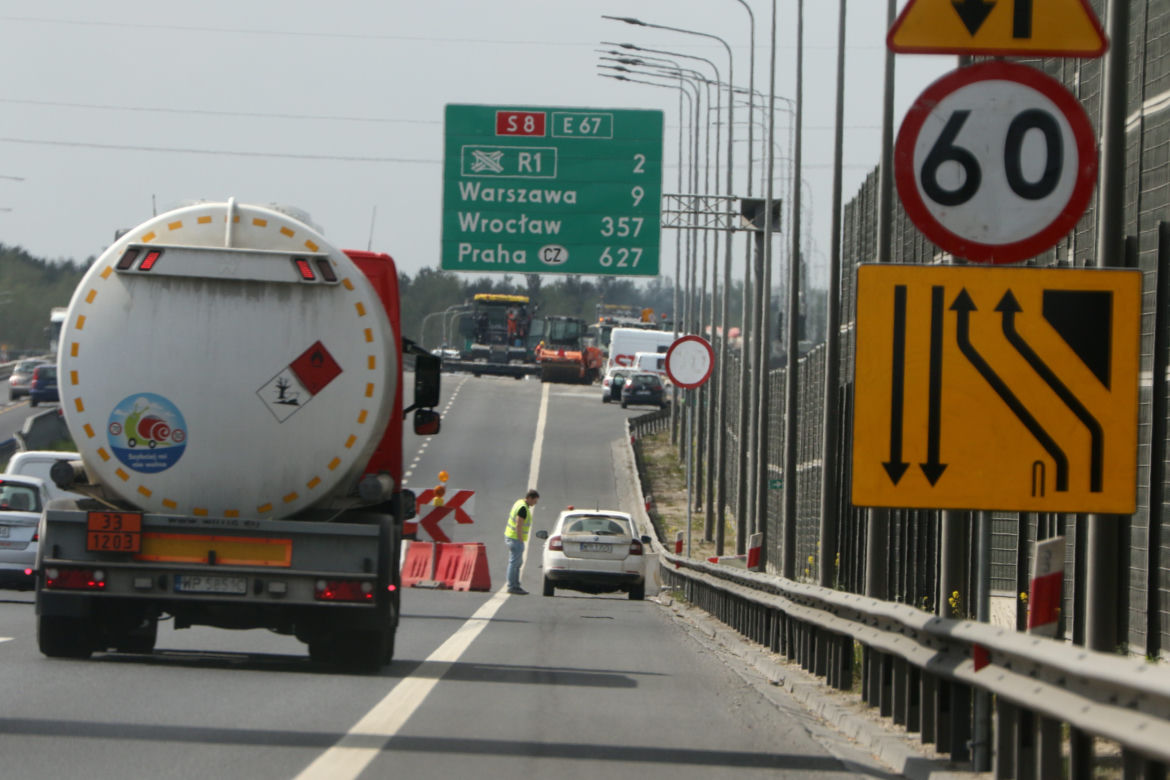 Drogowcy naprawiają fuszerkę sprzed lat