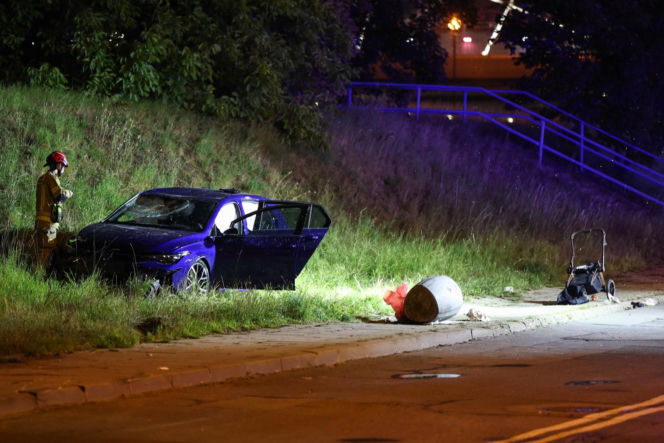 Wypadek w Krakowie. Nie żyją dwie osoby potrącone przez samochód na chodniku