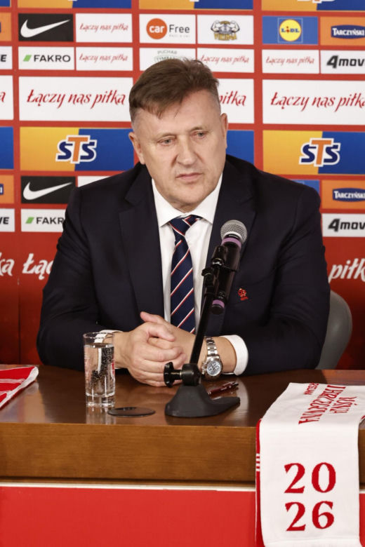 Cezary Kulesza i sekretarz Łukasz Wachowski ogłosili nowego sponsora PZPN