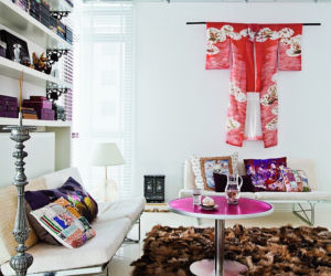 Biały salon i japońskie kimono