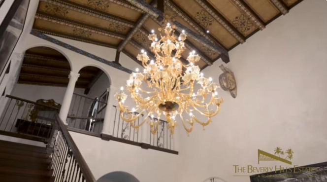 Słynna posiadłość Ozzy'ego Osbourne'a trafiła na sprzedaż! Gwiazdorski luksus za KOLOSALNĄ sumę!