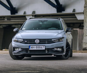 Volkswagen Passat Variant R-Line Edition 2.0 TDI 240 KM DSG7 4MOTION