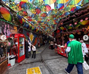 Kuba Wojewódzki z domniemaną żoną w kolejnej podróży! Nieźle sobie dogadzają