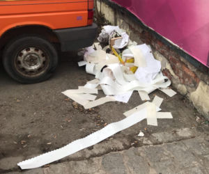 Śmieci na targowisku Świebodzki