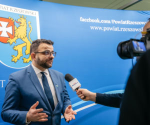 Powiat rzeszowski i łańcucki z porozumieniem o wsparciu w kryzysach. Chodzi o sprzęt, logistykę i ewakuację