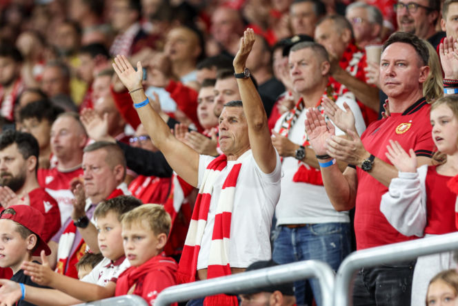Widzew Łódź - Lech Poznań: Zdjęcia kibiców z meczu 6. kolejki PKO BP Ekstraklasy