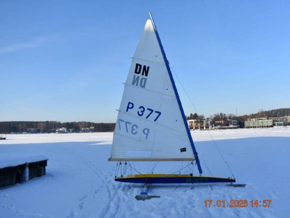 Szok na jeziorze! Bojer staranował ludzi! Tak tłumaczył się sprawca