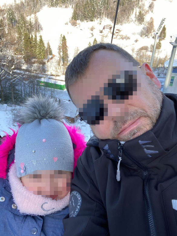 Dariusz A. ( 47 l.) pociął żonę Celinę mieczem samurajskim a potem sam się na niego nadział