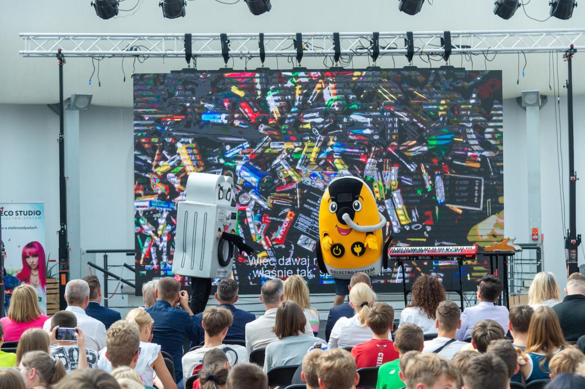 Gwiazdy wielkiego finału Eco Srudio Electro-System z okazji Sprzątania Świata!