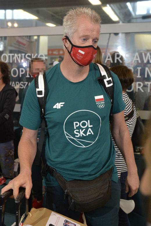 Polscy siatkarze załamani wrócili do kraju