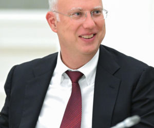 Kiriłł Dmitrijew przybył do Miami. To specjalny wysłannik Kremla na rozmowy z delegacją USA