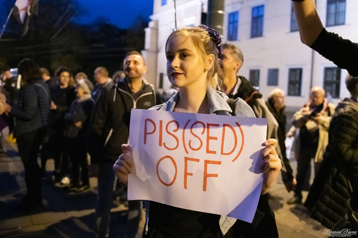 Tańczący protest pod krakowską kurią
