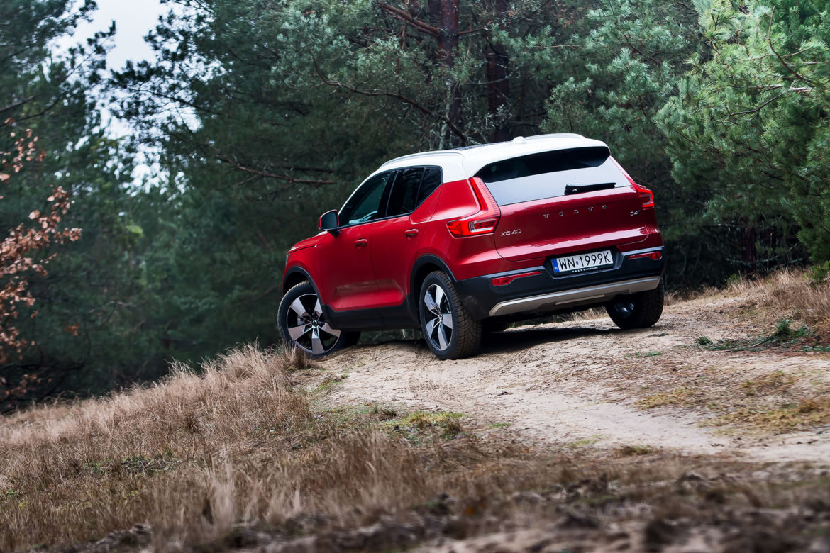 Volvo XC40 D4 AWD AT8 Momentum