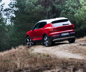 Volvo XC40 D4 AWD AT8 Momentum