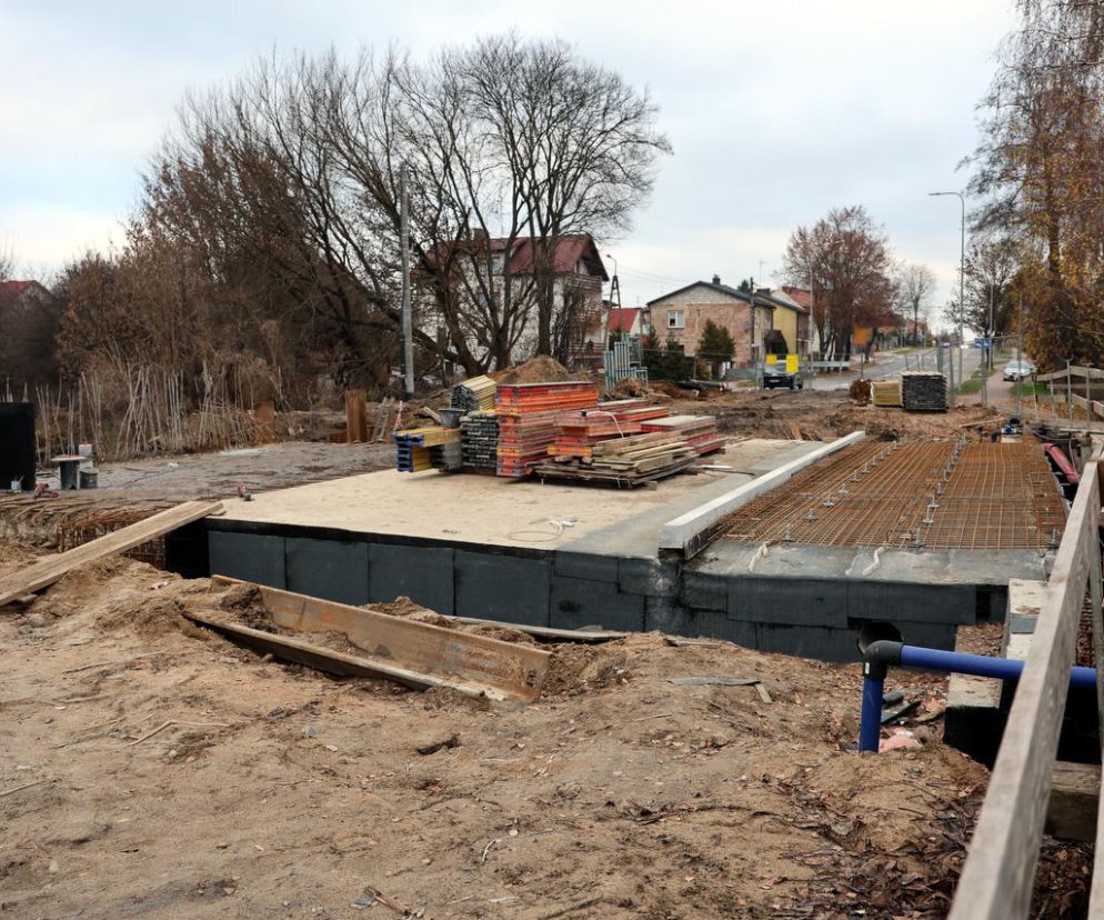 Budowa mostu na Łomżyczce zakończy się później. Nowy termin to kwiecień