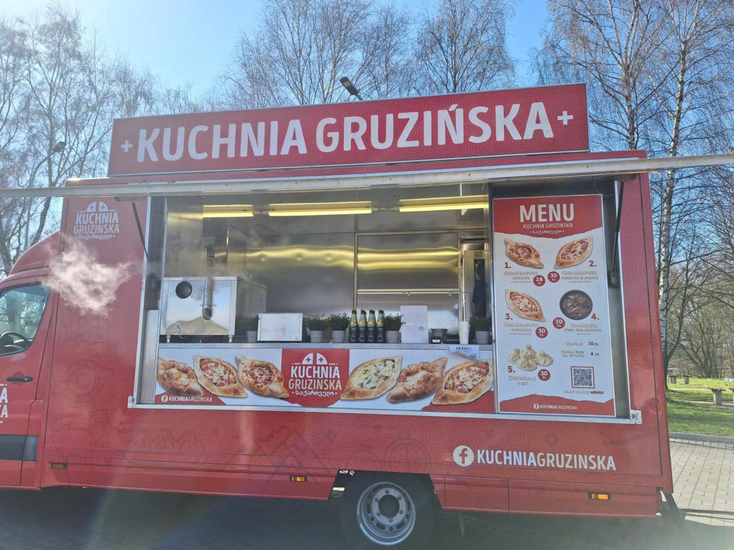 Żarciowozy pod Kopcem Wyzwolenia ZDJĘCIA